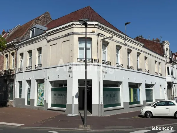 Local commercial 170 m²