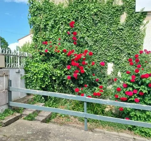 Appartement avec jardin et garage