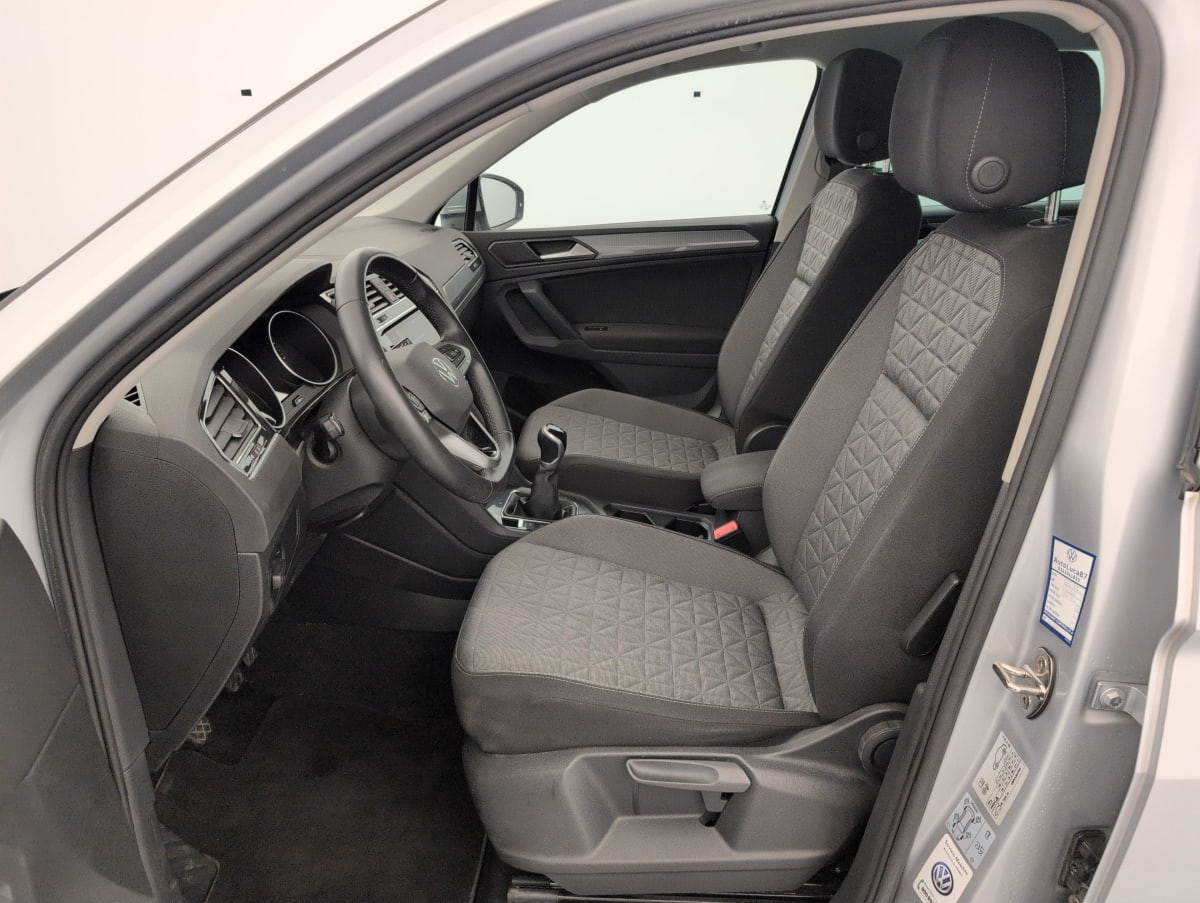 Volkswagen Tiguan — photo 16