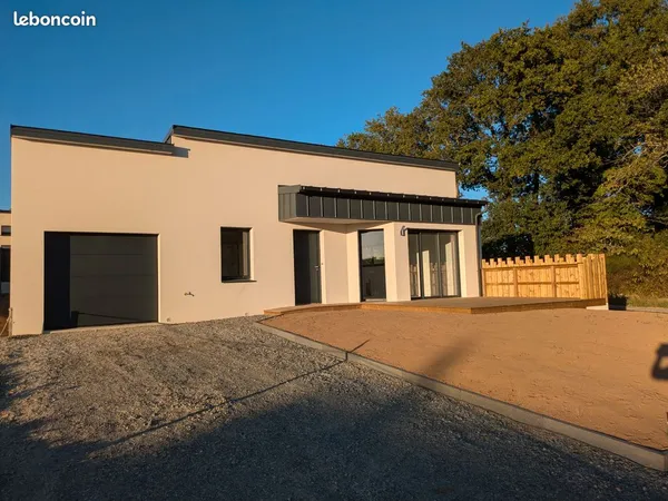Maison Neuve plein pied 4 pièces Double garage