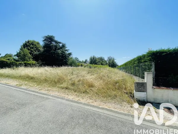 Terrain 1620 m²