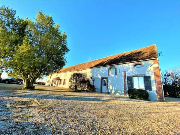 Corps de ferme 18 pièces 344 m²