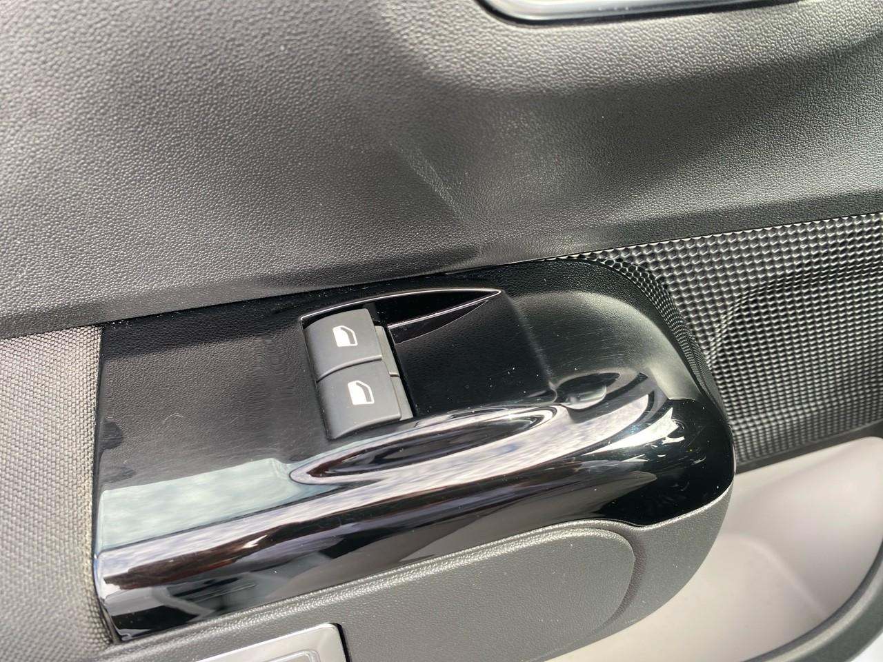 Citroën C3 1.2 puretech 83ch s&s shine — photo 15