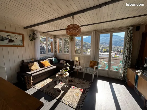 Appartement 4 pièces 72 m2 lumineux à Briançon (05)