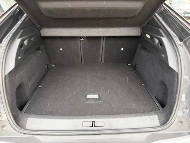 Peugeot 3008 electrique 210 ch 73 kwh — photo 12