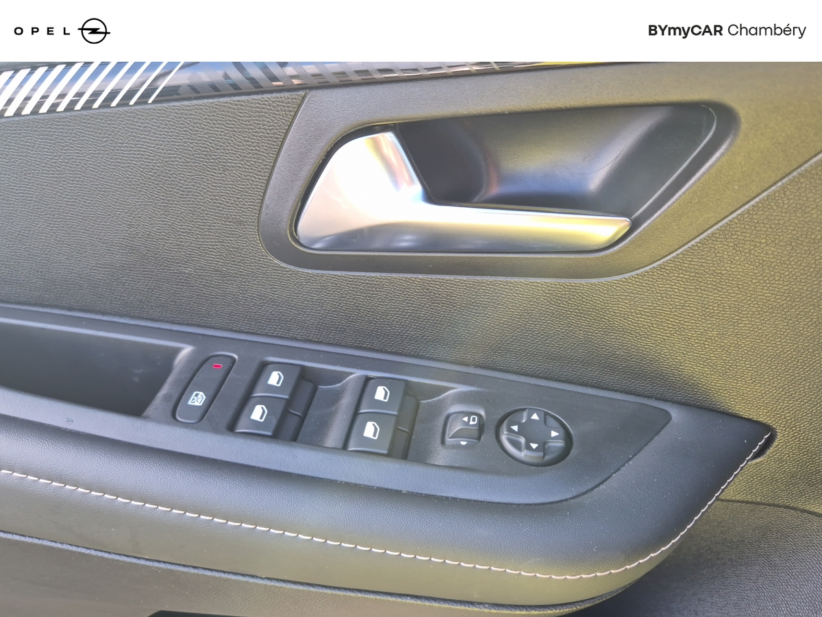 Peugeot 208 PureTech 100 S&amp;S BVM6 — photo 17