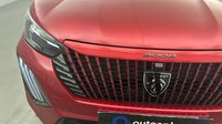 Peugeot 2008 1.2 Hybrid 145ch GT e-DCS6 — photo 17