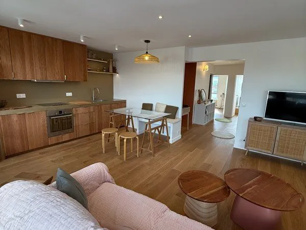 Super appartement entièrement rénové