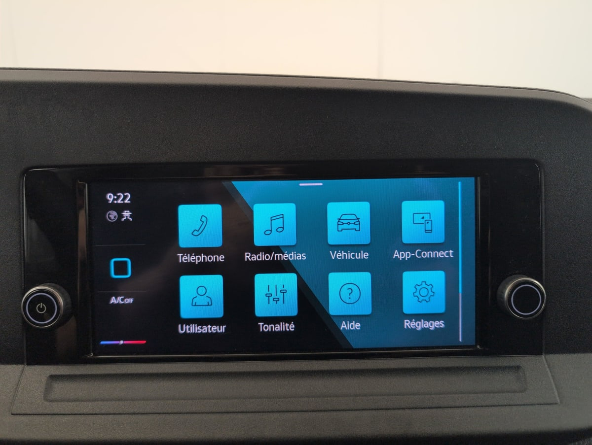 Volkswagen Caddy Fourgon — photo 16