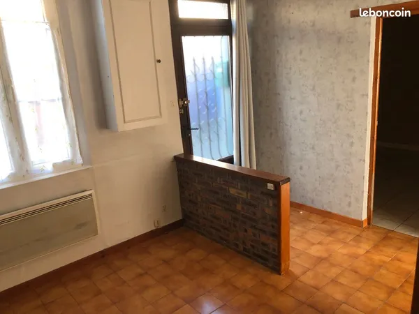Maison à louer à Tully