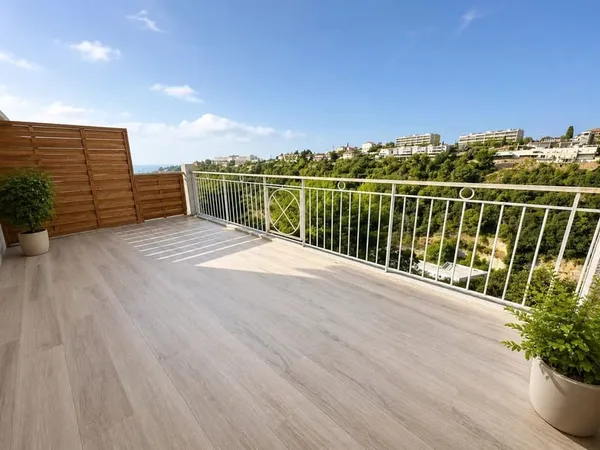NICE OUEST - SUPERBE 4 PIÈCES - TERRASSE - VUE MER - PISCINE - GARAGE