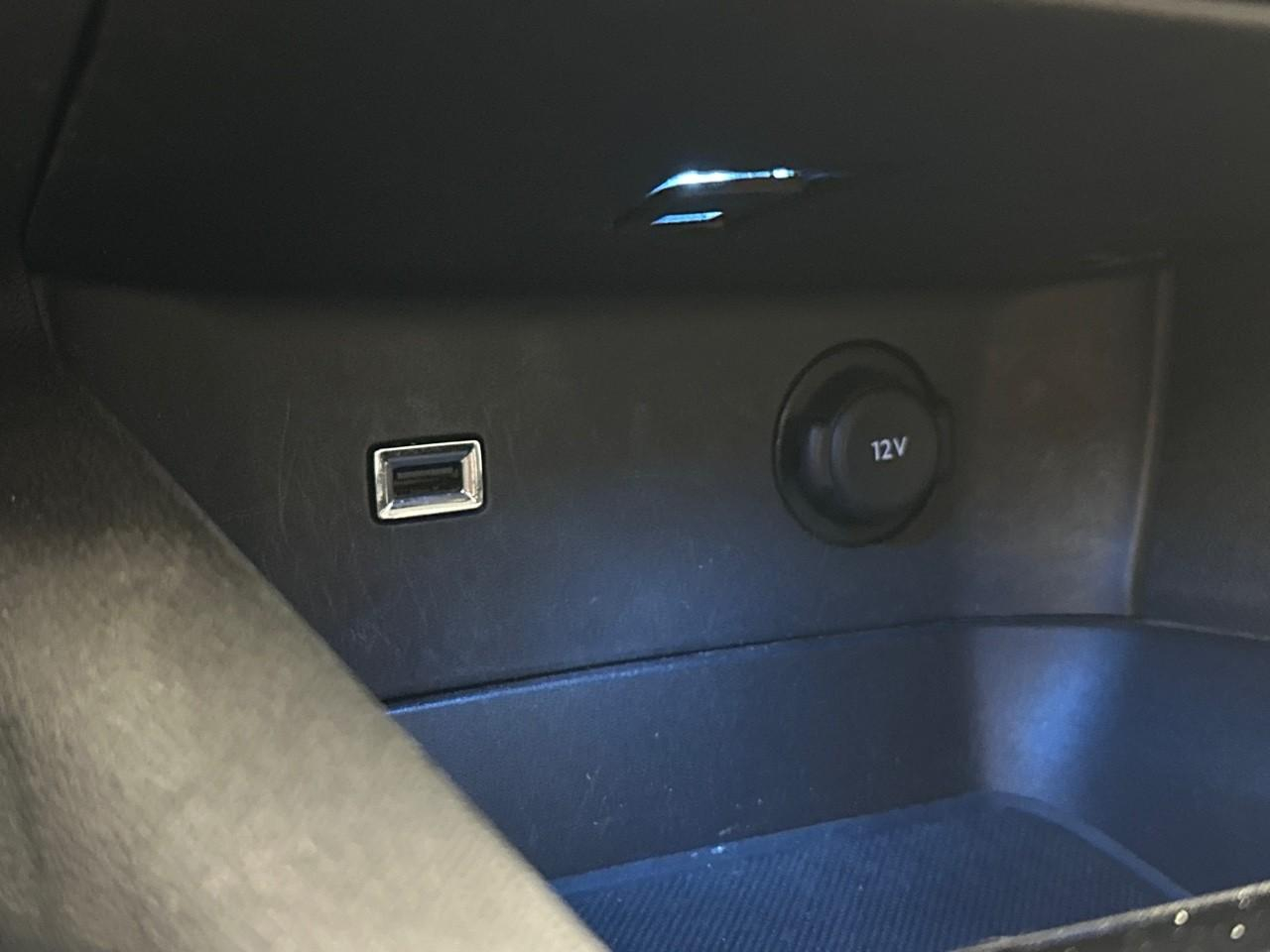 Peugeot 3008 hybrid 225 e-eat8 gt — photo 28