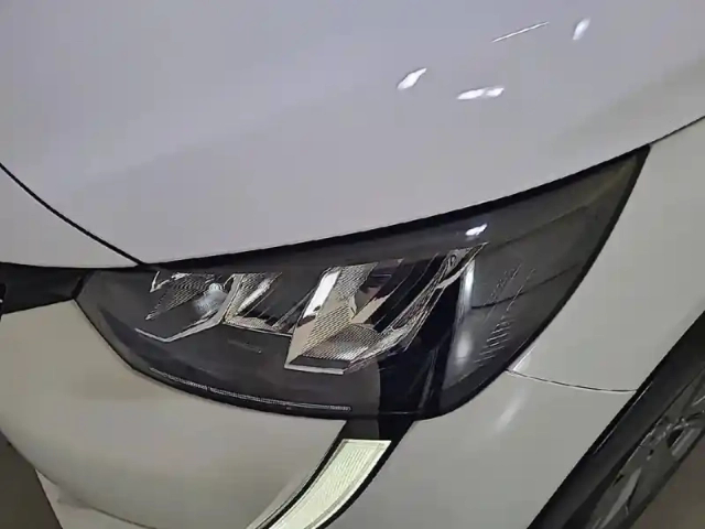 Peugeot 208 electrique 50 kwh 136ch — photo 50