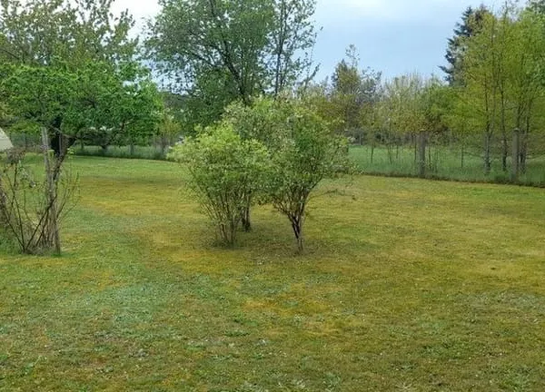 Terrain 1050 m²