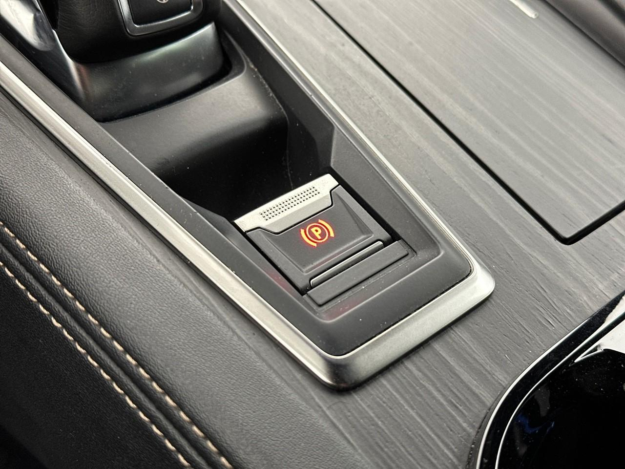 Peugeot 508 hybrid 225 e-eat8 gt pack — photo 30