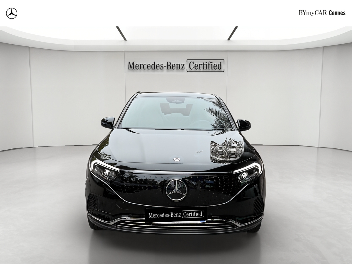 Mercedes EQA 250+ — photo 8