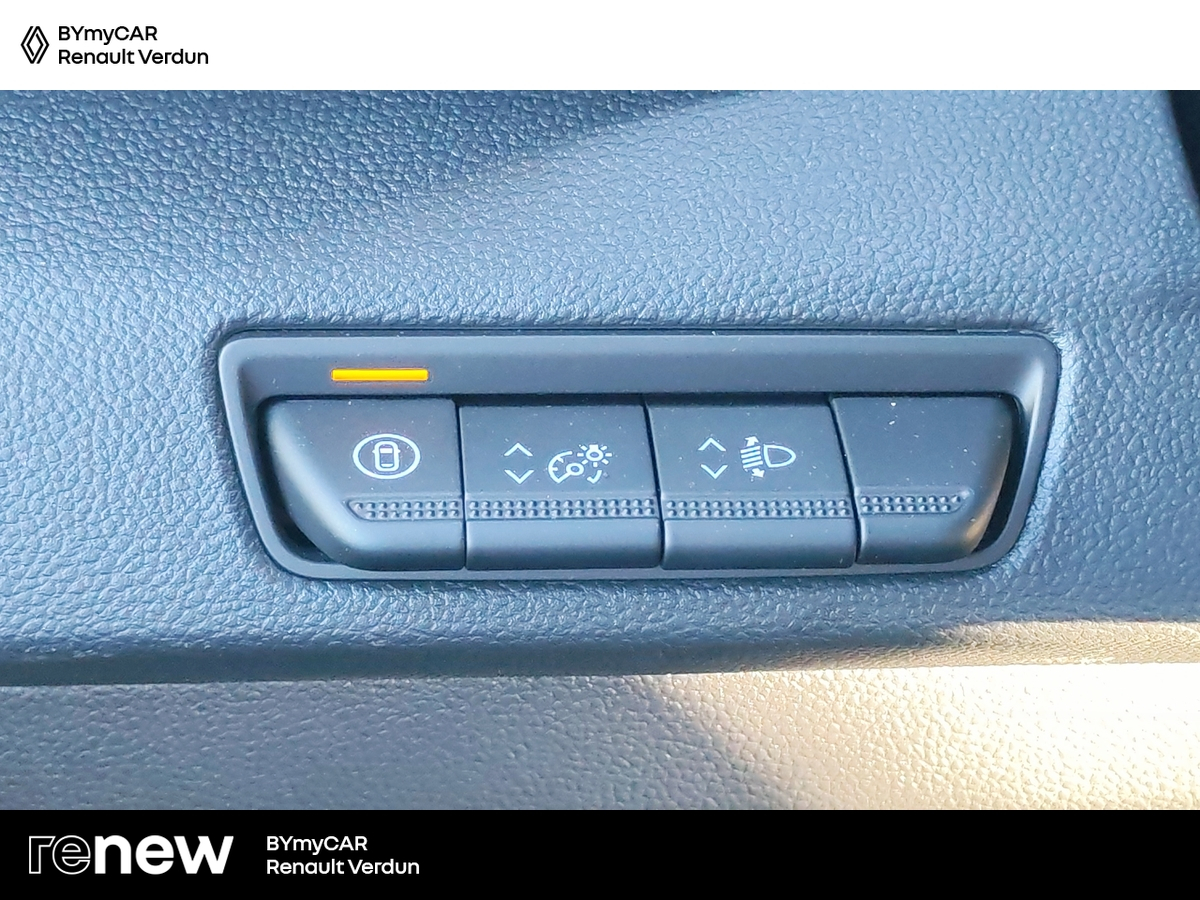 Renault Trafic Blue dCi 170 auto — photo 17