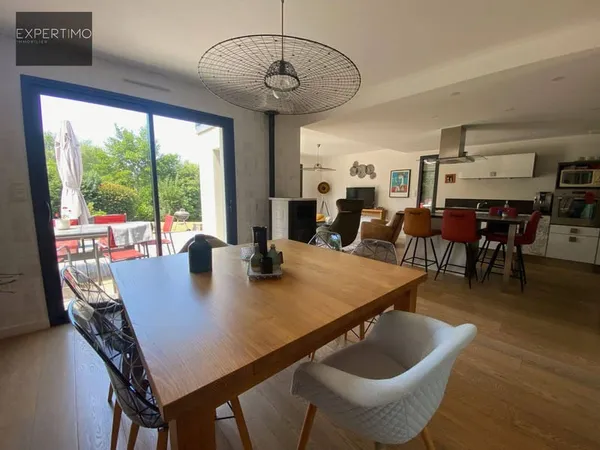 Maison 7 pièces 135 m²
