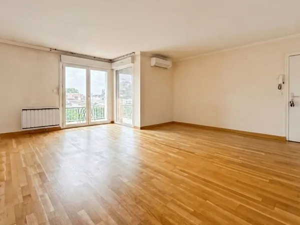 Appartement 4 pièces 82 m²