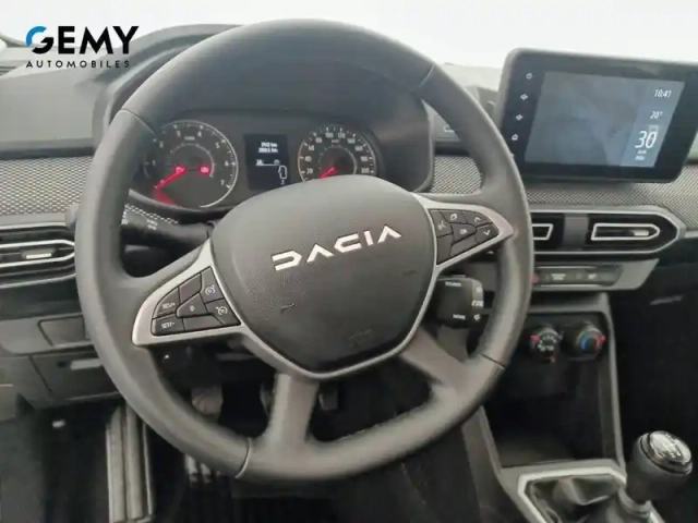 Dacia Sandero sce 65 gsr2 — photo 13
