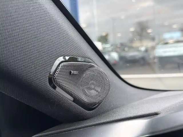 Peugeot 308 phev 225 e-eat8 — photo 81