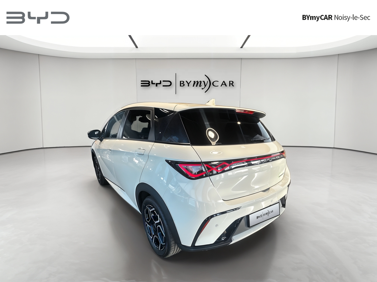 BYD Dolphin 60,4 kWh 204 ch — photo 3