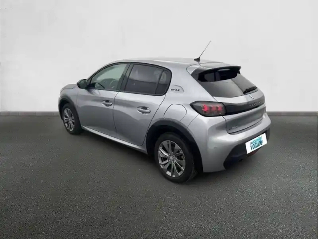 Peugeot 208 electrique 50 kwh 136ch — photo 28