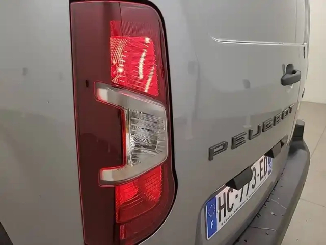 Peugeot Partner fourgon m 650 kg bluehdi 130 s&amp;s eat8 — photo 17