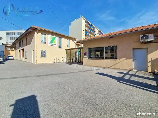 LOCAL COMMERCIAL 400 m² NICE