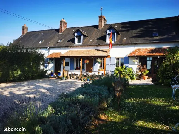 Maison 9 pièces 320 m²