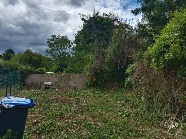 Terrain 125 m²