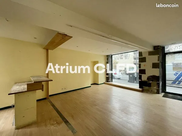 Local commercial 65 m² CLERMONT FERRAND