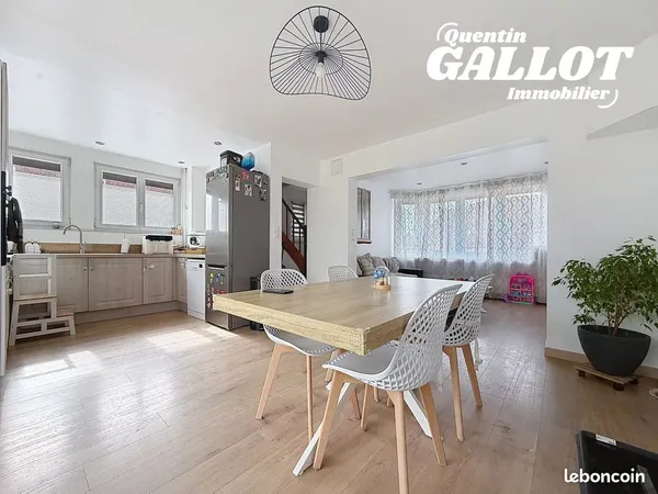 Maison 3 pièces 106 m²