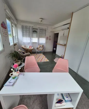 Local 22m2 libre de suite
