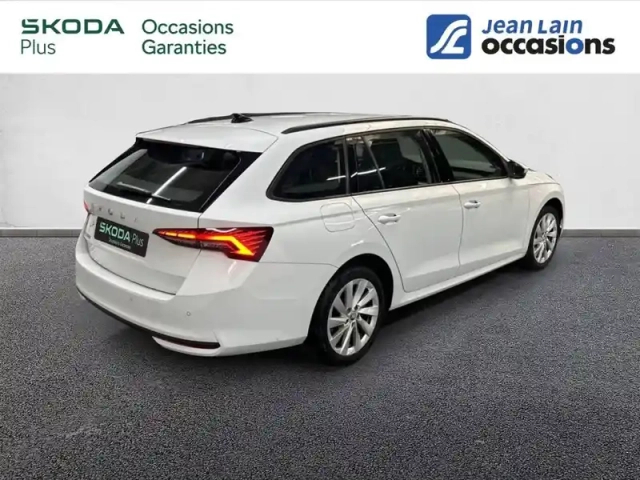 Skoda Octavia combi 1.5 tsi hybrid 150 ch act dsg7 — photo 2