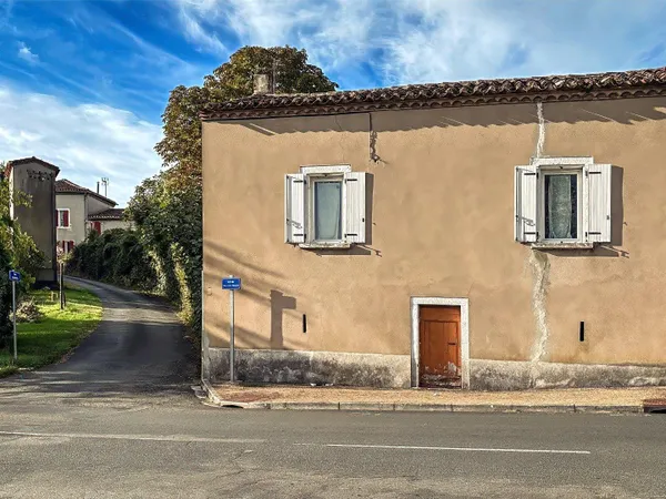 Maison T4 90 m² + véranda 28 m² sur jardin 670 m²