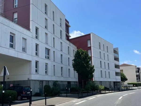 Garage/Parking