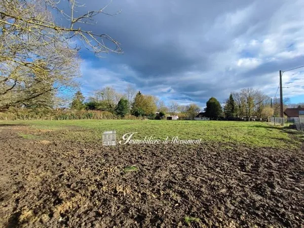 Terrain 1784 m²