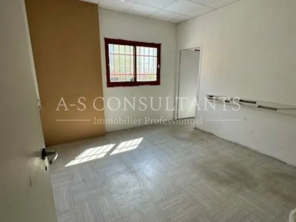 LOCAL COMMERCIAL à louer