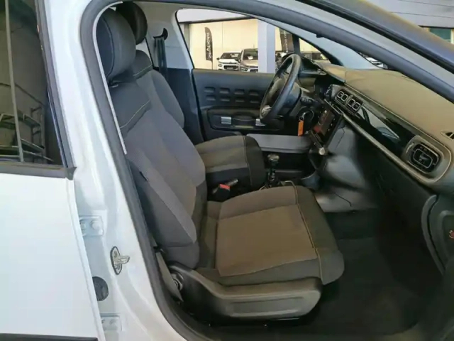 Citroën C3 puretech 110 ch bvm6 max — photo 9