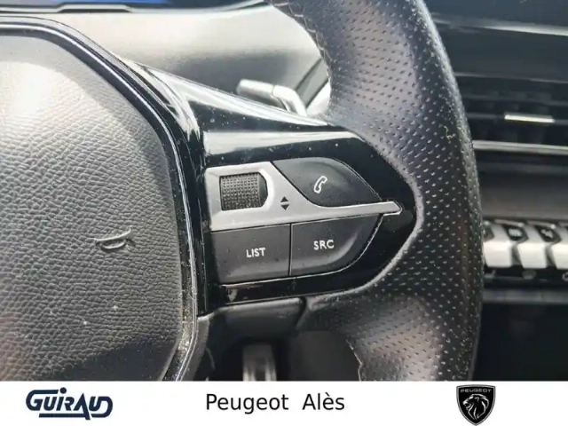 Peugeot 3008 hybrid 136 e-dcs6 — photo 18