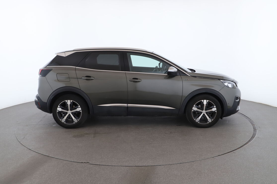 Peugeot 3008 2.0 Blue-HDi GT EAT8 — photo 6