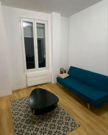 2 pièces meublé 30 m2 proximité métro