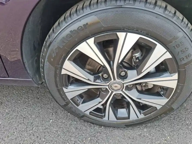 Renault Zoé zoe r110 - my22 — photo 13