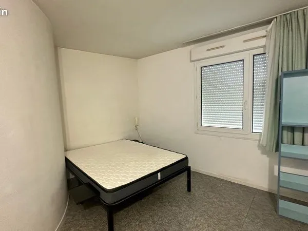 Studio dans résidence étudiante
