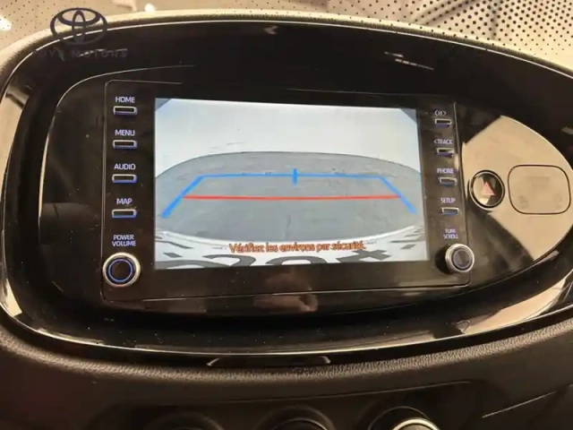 Toyota Aygo 1.0 vvt-i 72 design — photo 21