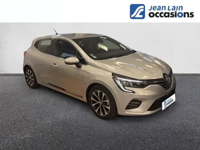 Renault Clio e-tech 140 - 21n — photo 23