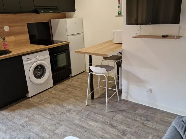 Studio meublé de 25m² - Entièrement rénové - Location à l'année - Palavas-les-Flots