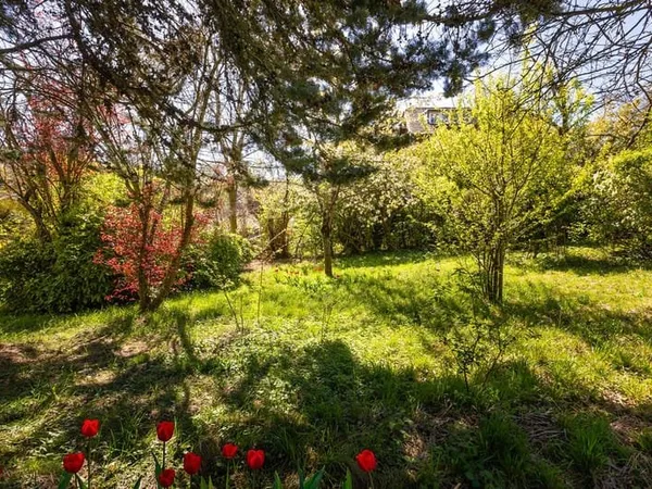 Terrain constructible de 1340 m²