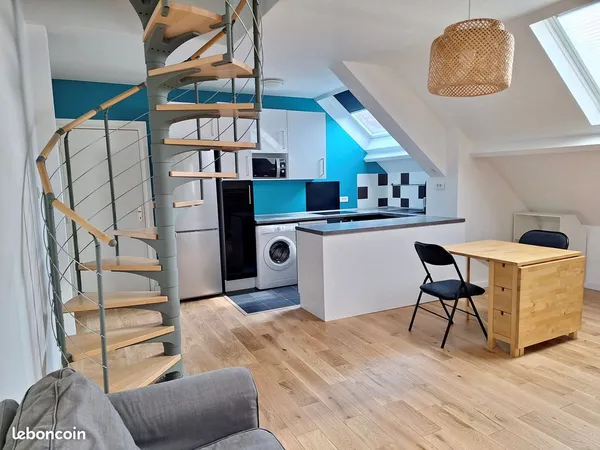 Appartement 3 pièces en duplex - Montigny le Bretonneux (Plan de l'Eglise) - 45 m² loi Carrez (66 m²